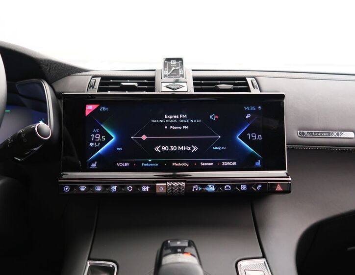 DS Automobiles DS7 Crossback 26