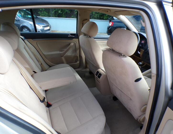 Volkswagen Golf 14
