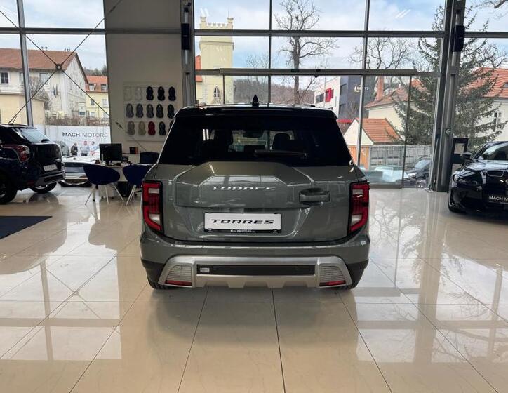 SsangYong Torres 6