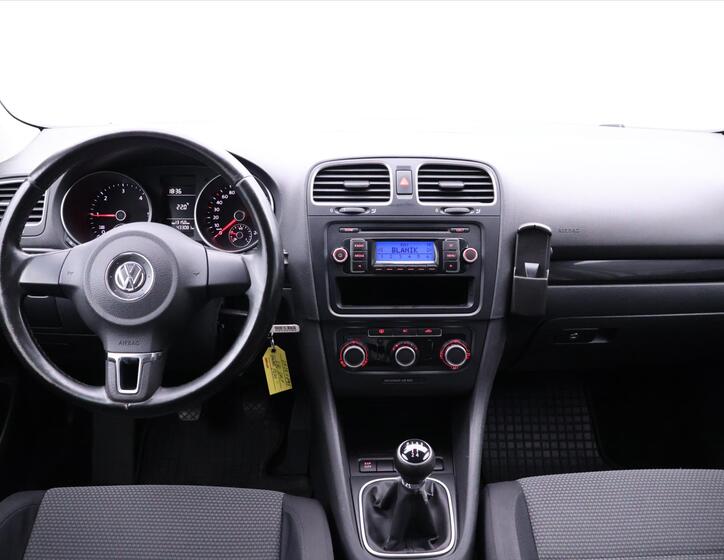 Volkswagen Golf 26