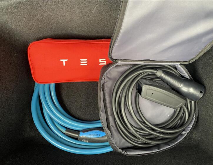 Tesla Model 3 39