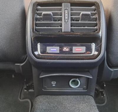 Volkswagen Passat 25