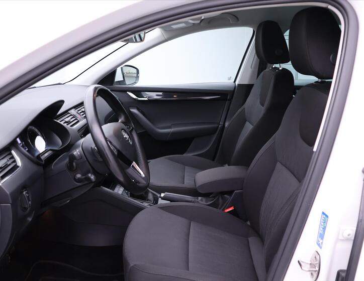 Škoda Octavia 12
