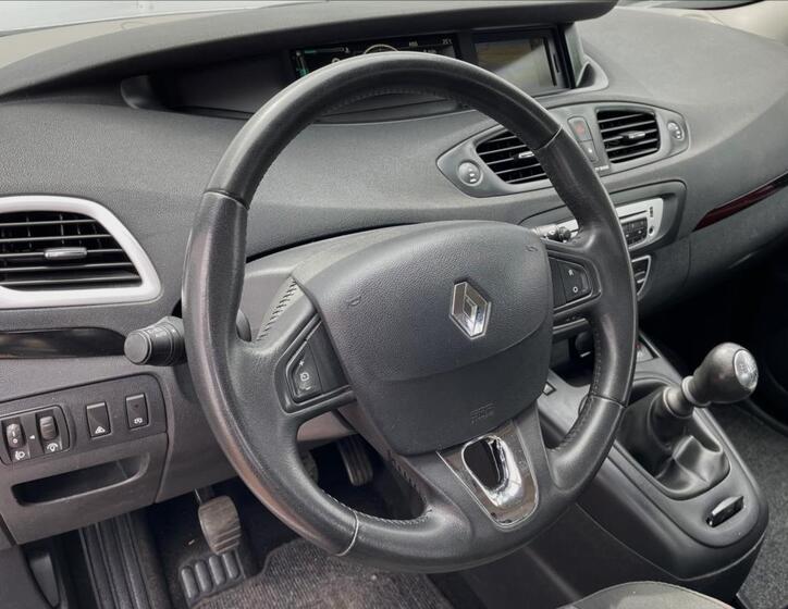 Renault Scénic 12