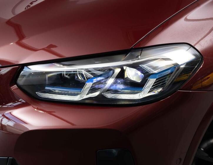 BMW X4 8