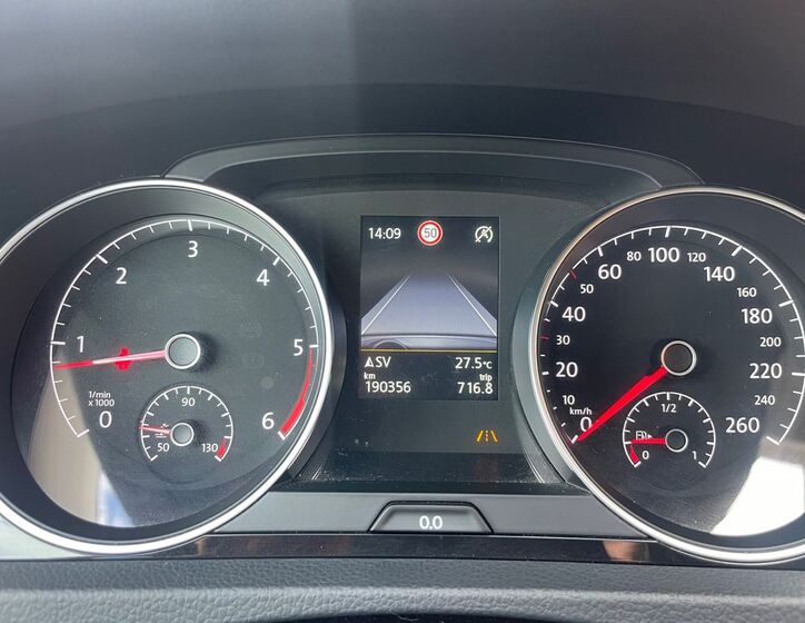 Volkswagen Golf 17