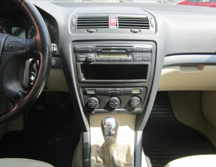 Škoda Octavia 9
