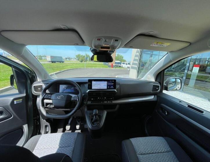 Toyota ProAce Verso 28