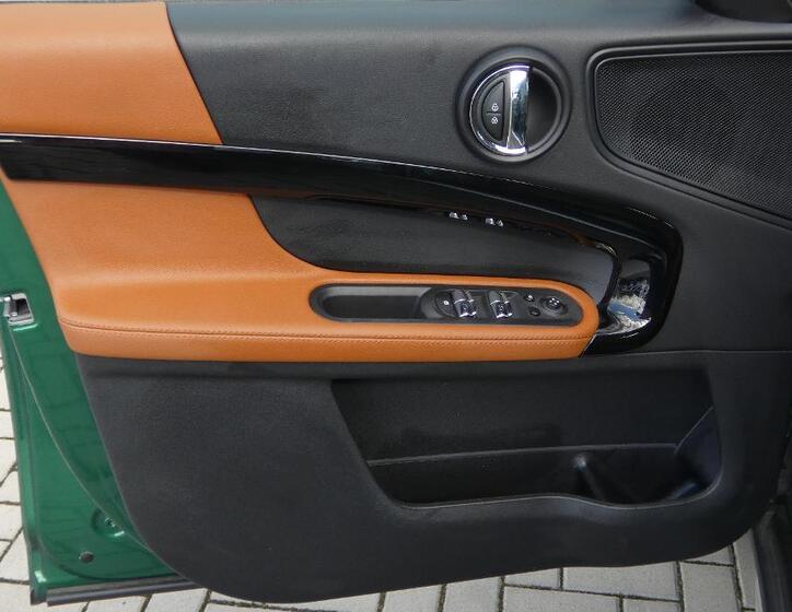 Mini Countryman 8
