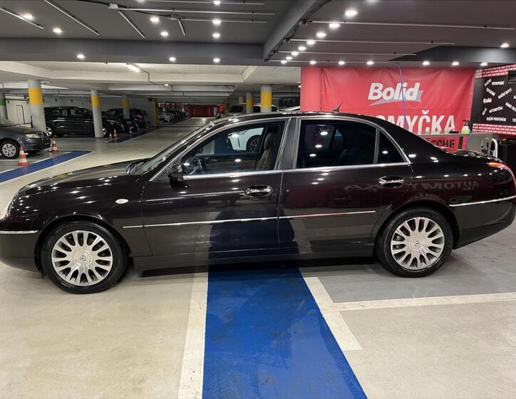 Lancia Thesis 2