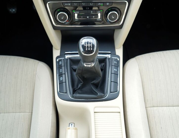 Škoda Superb 36