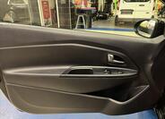 KIA Rio 13