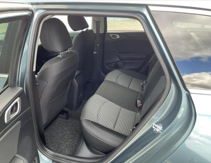 KIA Ceed 10
