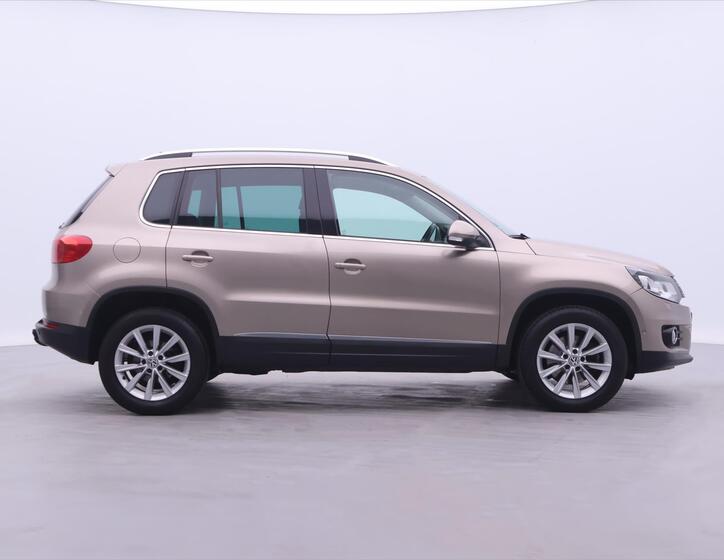 Volkswagen Tiguan 8
