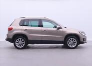 Volkswagen Tiguan 8