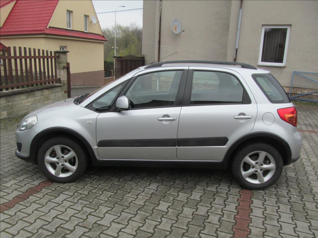 Suzuki SX4