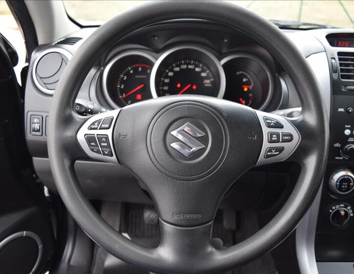 Suzuki Grand Vitara 31