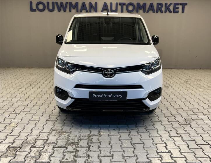 Toyota ProAce City 4