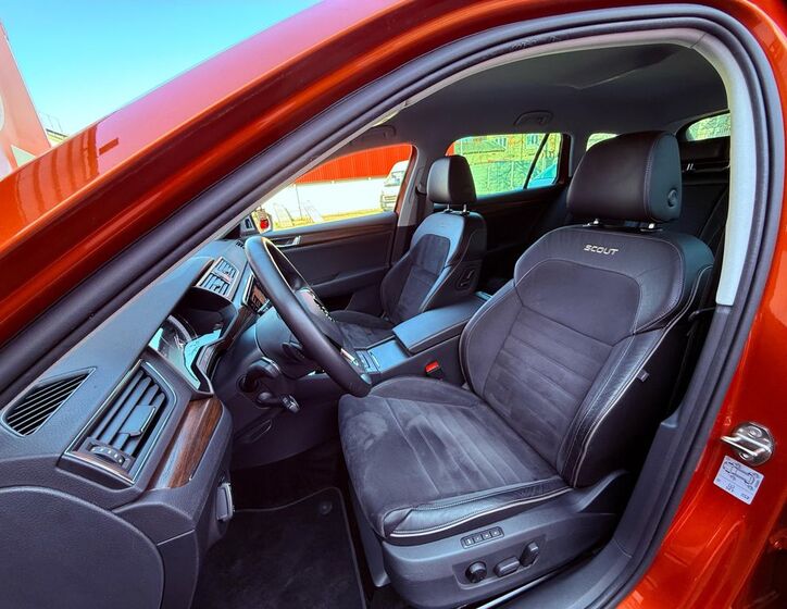 Škoda Superb 16