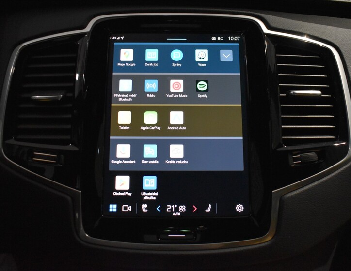 Volvo XC90 21