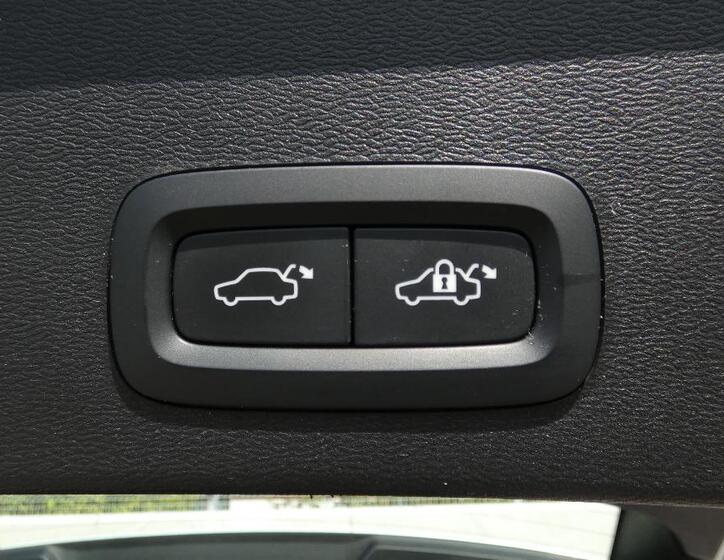 Volvo XC40 21