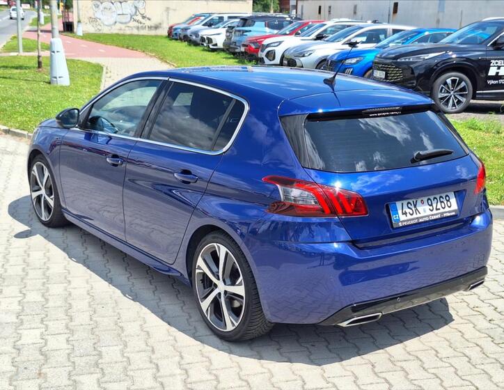 Peugeot 308 5