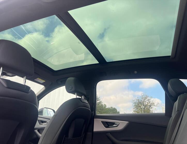 Audi Q7 13