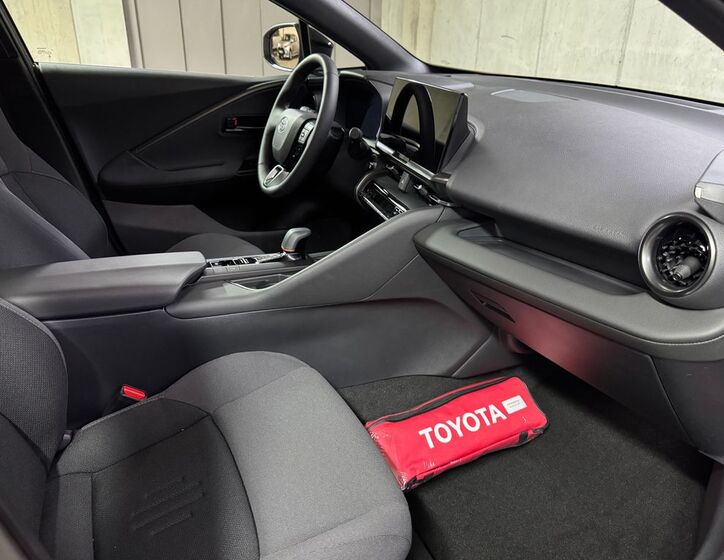 Toyota C-HR 12
