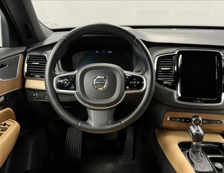 Volvo XC90 5