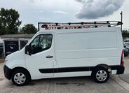 Nissan NV400 38