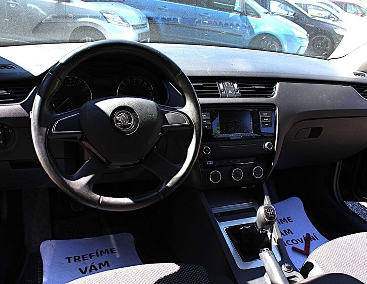 Škoda Octavia 14