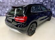 Mercedes-Benz GLA 7