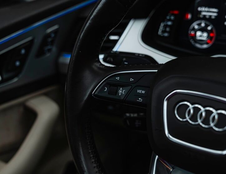 Audi Q7 14