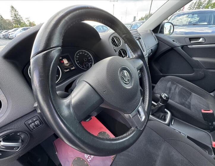 Volkswagen Tiguan 16