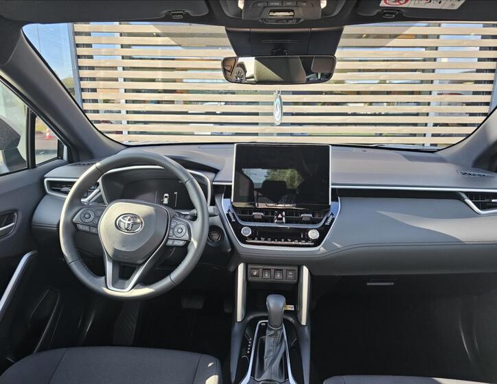 Toyota Corolla Cross 5