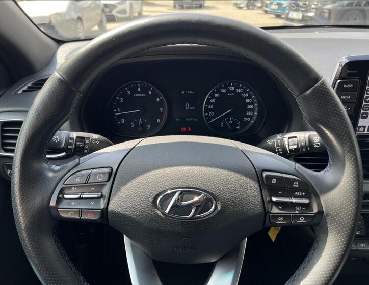 Hyundai i30 18