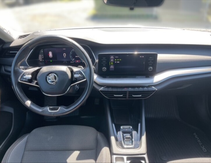 Škoda Octavia 9