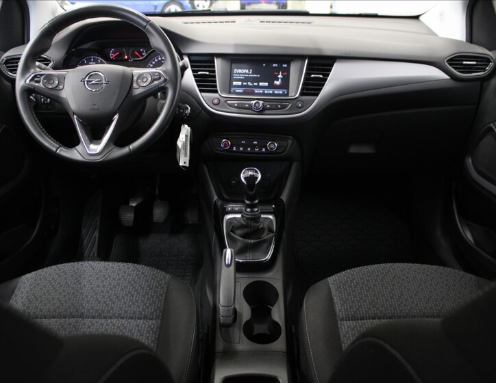 Opel Crossland 8