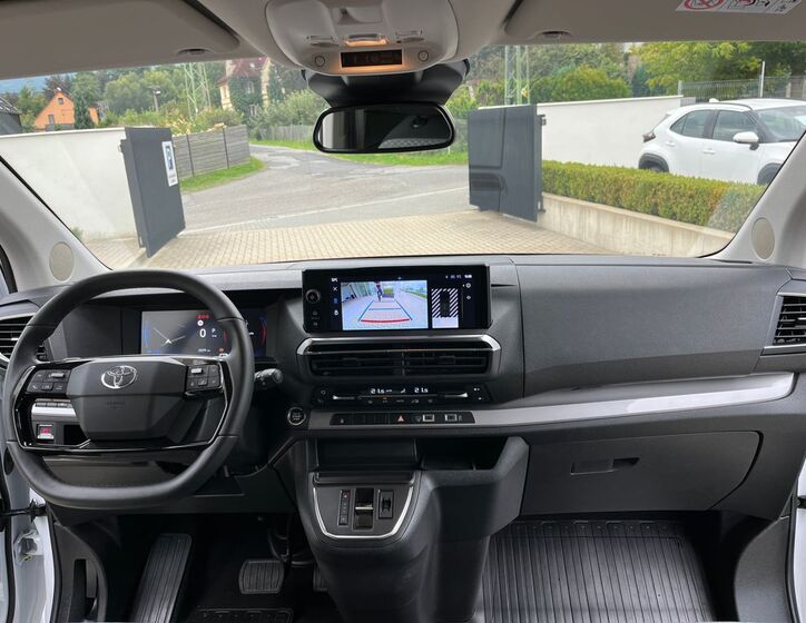 Toyota ProAce Verso 18
