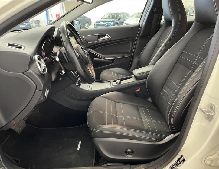 Mercedes-Benz GLA 18