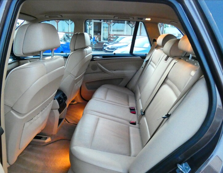 BMW X5 9