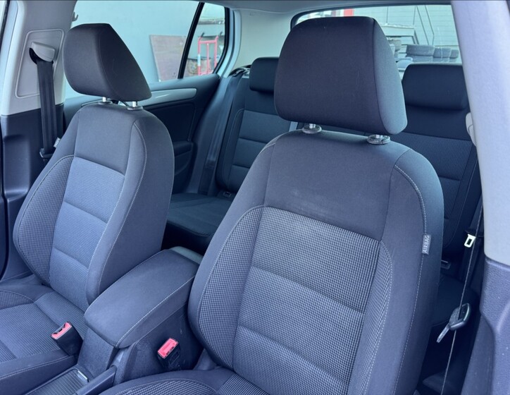 Volkswagen Golf 22