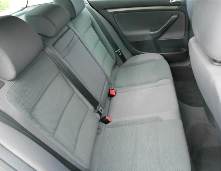 Volkswagen Golf 15
