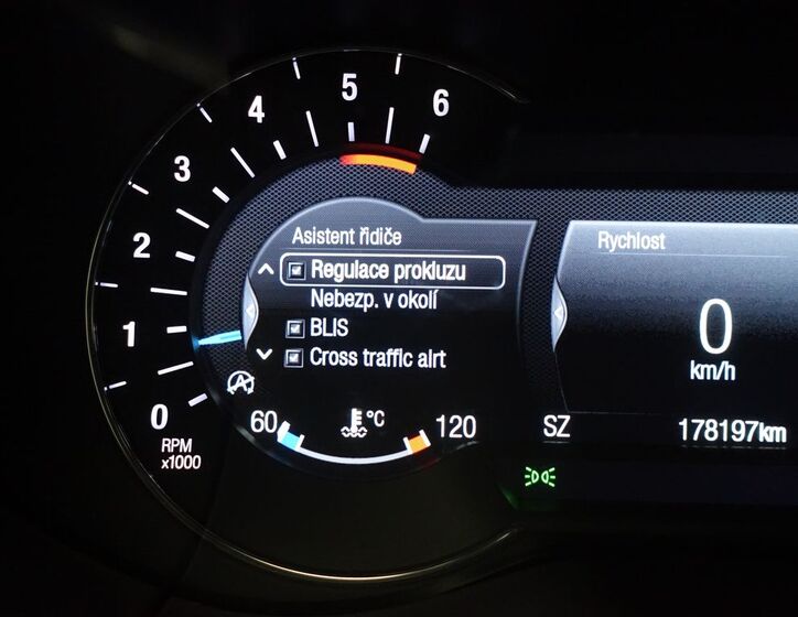 Ford S-MAX 10