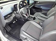 Volkswagen ID.4 8