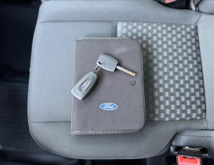 Ford Transit 17