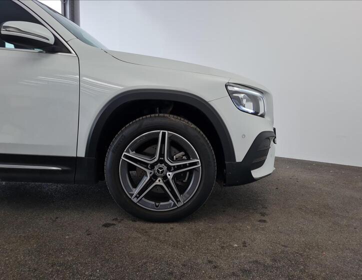 Mercedes-Benz GLB 22