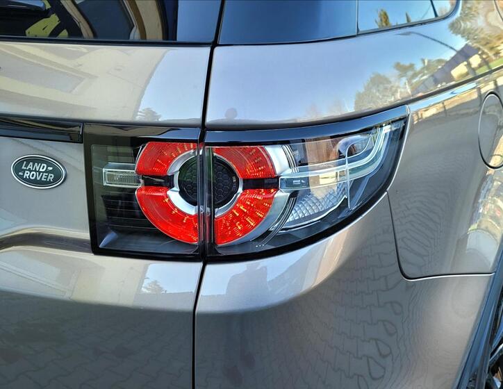 Land Rover Discovery Sport 6