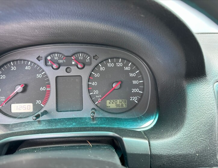 Volkswagen Golf 21