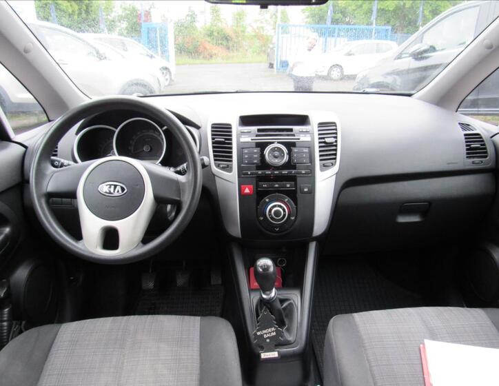 KIA Venga 11